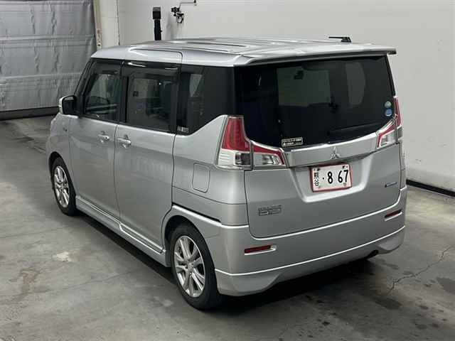 MITSUBISHI DELICA D2 2016