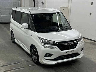 MITSUBISHI DELICA D2 2018