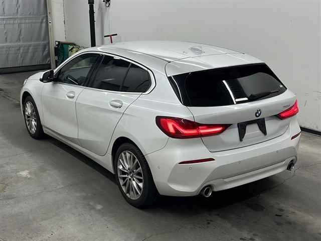 BMW 1 SERIES 2021