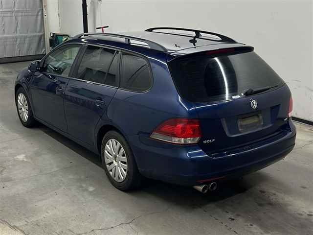 VOLKSWAGEN GOLF VARIANT 2010