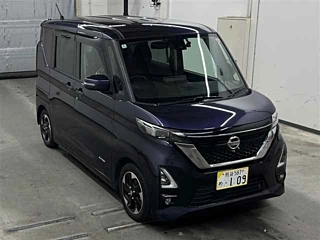 NISSAN ROOX 2021