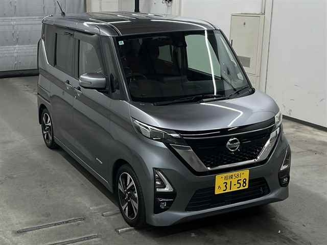 NISSAN ROOX 2020