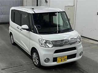 DAIHATSU TANTO 2018