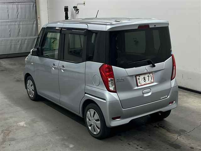MITSUBISHI EK SPACE 2016