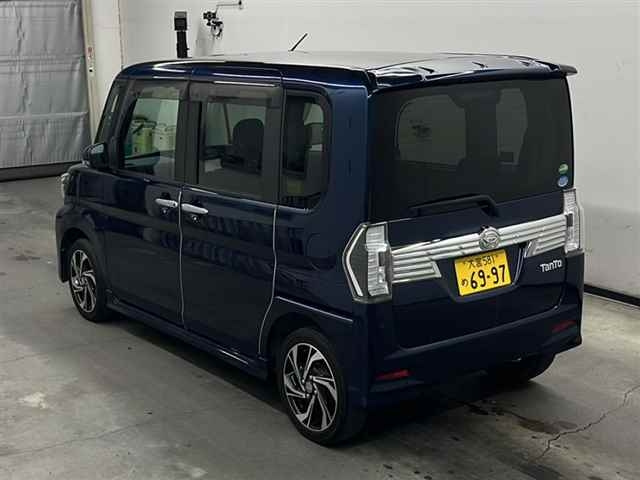 DAIHATSU TANTO 2019