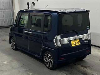 DAIHATSU TANTO 2019