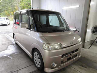 DAIHATSU TANTO 2006