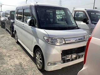 DAIHATSU TANTO 2010