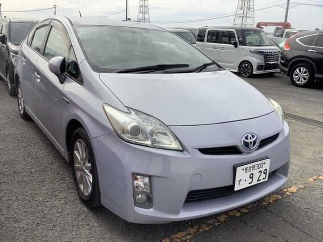 TOYOTA PRIUS 2011