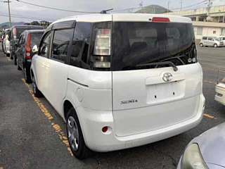 TOYOTA SIENTA 2012