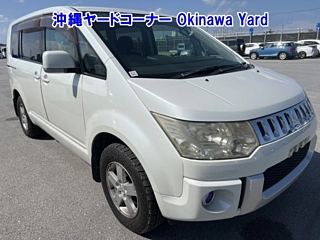 MITSUBISHI DELICA D5 2010
