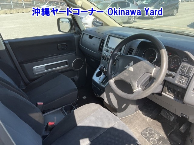 MITSUBISHI DELICA D5 2010