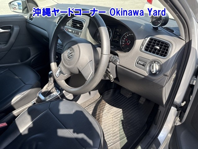 VOLKSWAGEN POLO 2014