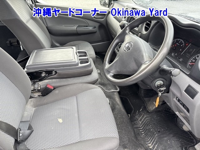 NISSAN CARAVAN VAN 2016