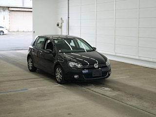 VOLKSWAGEN GOLF 2010