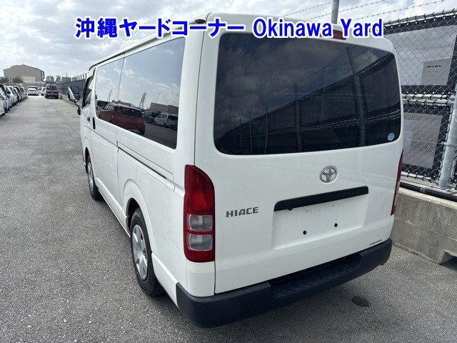 TOYOTA HIACE VAN 2014