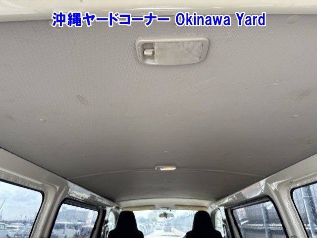 TOYOTA HIACE VAN 2014