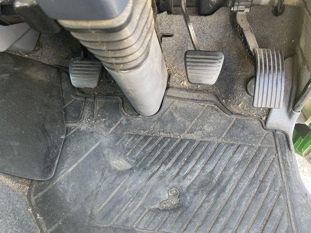 MITSUBISHI CANTER 2015