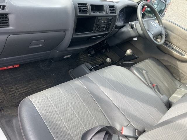 MAZDA BONGO VAN 2009