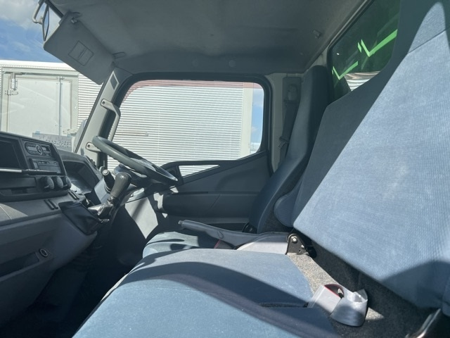 MITSUBISHI CANTER 2015