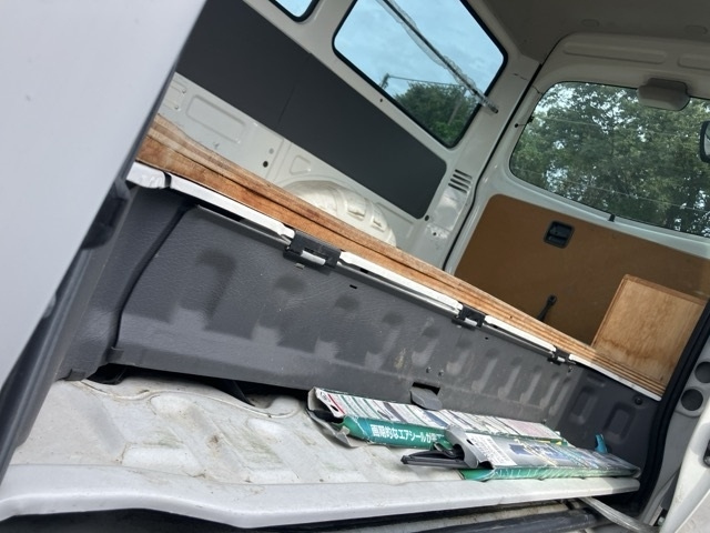 MAZDA BONGO VAN 2009