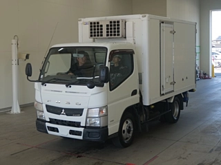 MITSUBISHI CANTER 2015