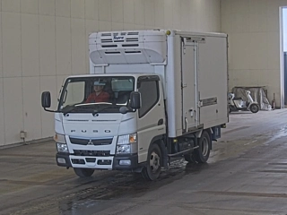MITSUBISHI CANTER 2020