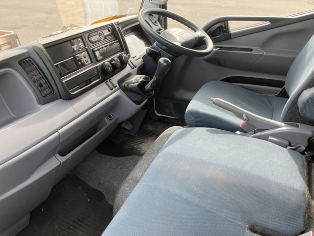 MITSUBISHI CANTER 2015