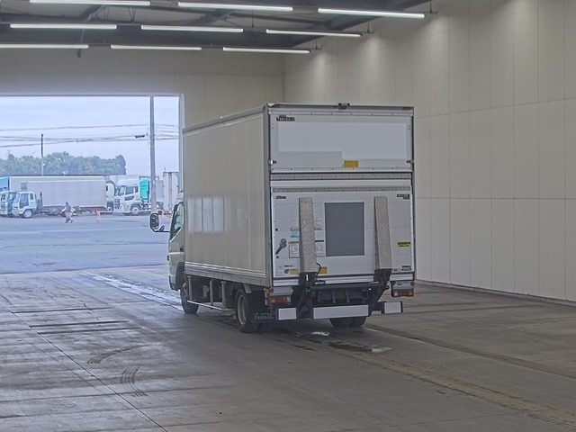 MITSUBISHI CANTER 2013