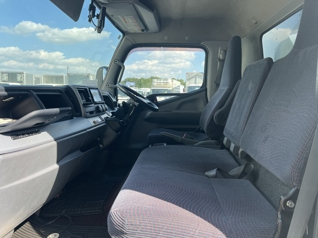 MITSUBISHI CANTER 2013