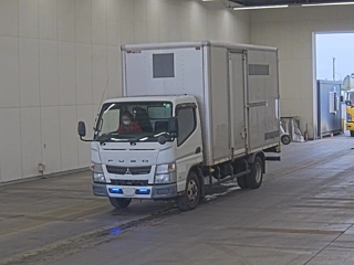 MITSUBISHI CANTER 2013