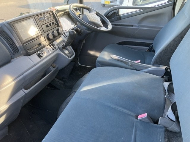 MITSUBISHI CANTER 2015