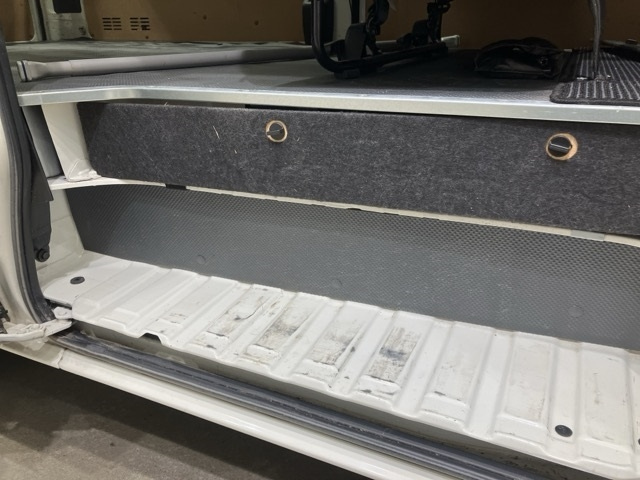 TOYOTA HIACE VAN 2021