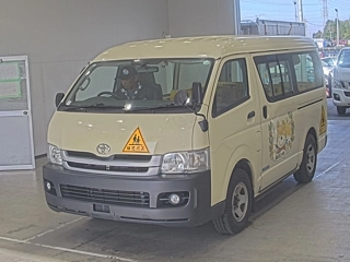 TOYOTA HIACE 2009