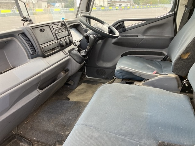 MITSUBISHI CANTER 2014