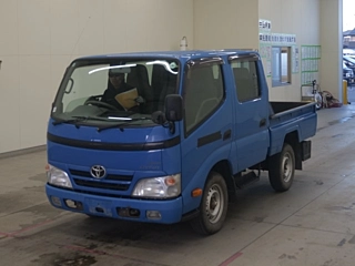 TOYOTA DYNA 2010