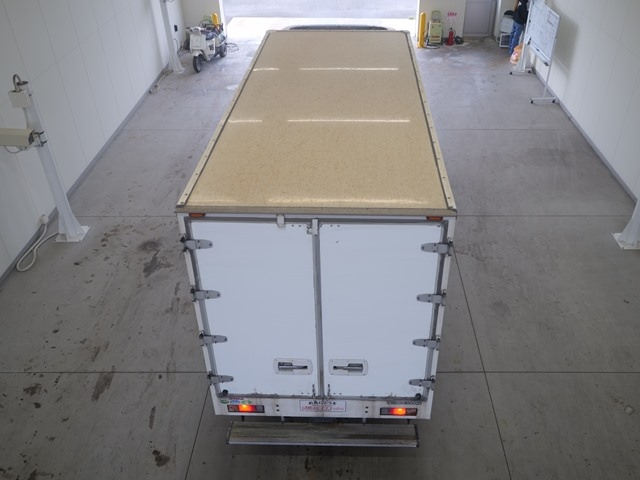 MITSUBISHI CANTER 2016