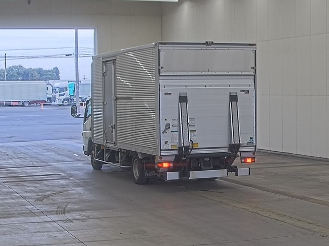 MITSUBISHI CANTER 2020