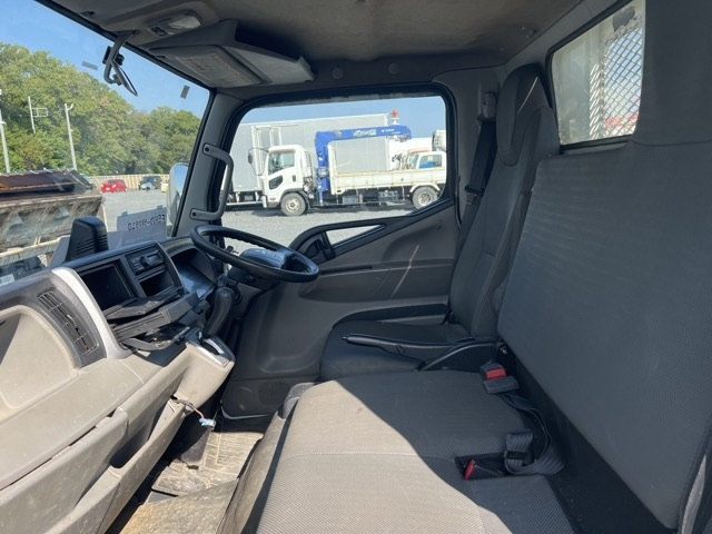 MITSUBISHI CANTER 2019