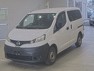NISSAN NV200 2018