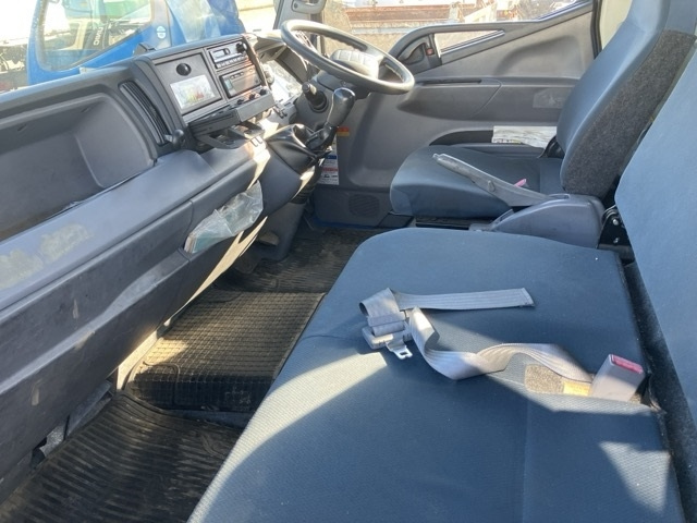 MITSUBISHI CANTER 2013