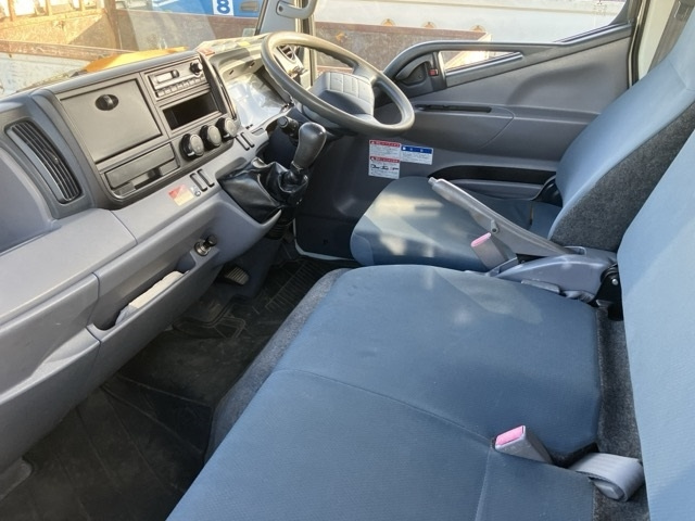 MITSUBISHI CANTER 2012