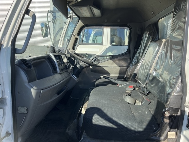 MITSUBISHI CANTER 2018