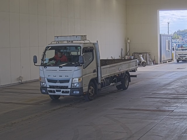 MITSUBISHI CANTER 2018