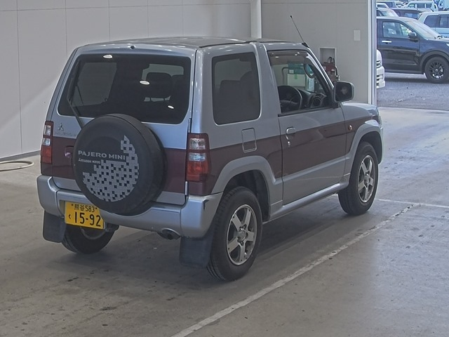 MITSUBISHI MITUBISHI 2010