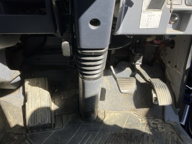 MITSUBISHI CANTER 2012