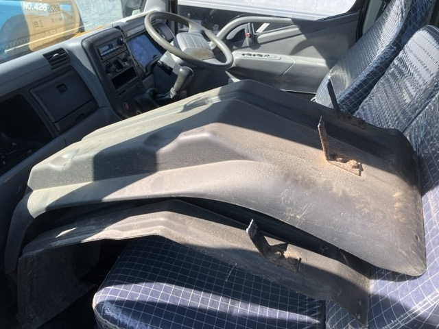 MITSUBISHI CANTER 2009