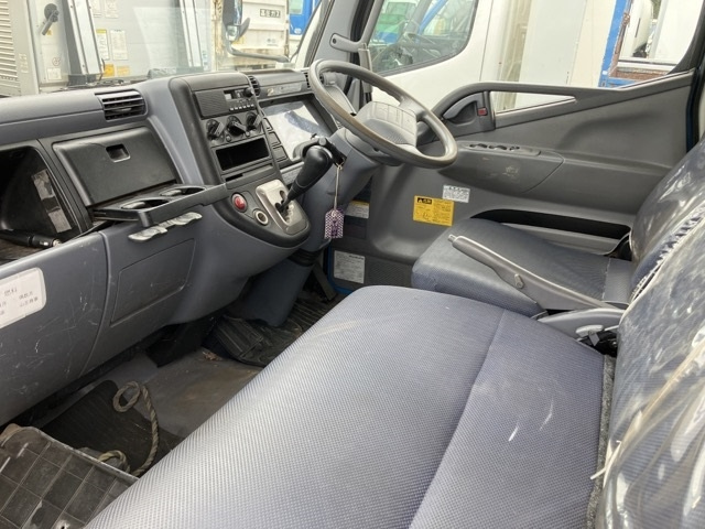 MITSUBISHI CANTER 2010