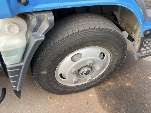 MITSUBISHI CANTER 2010