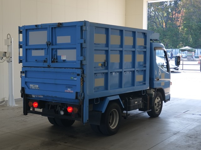 MITSUBISHI CANTER 2010